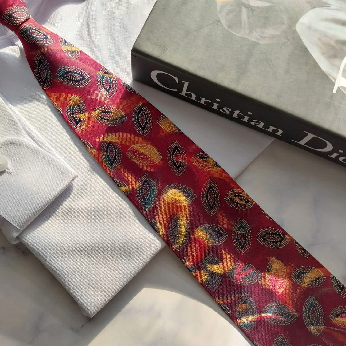 디올 실크 레드 자카드 넥타이 9.4cm A+등급 K1854
 상품이미지7