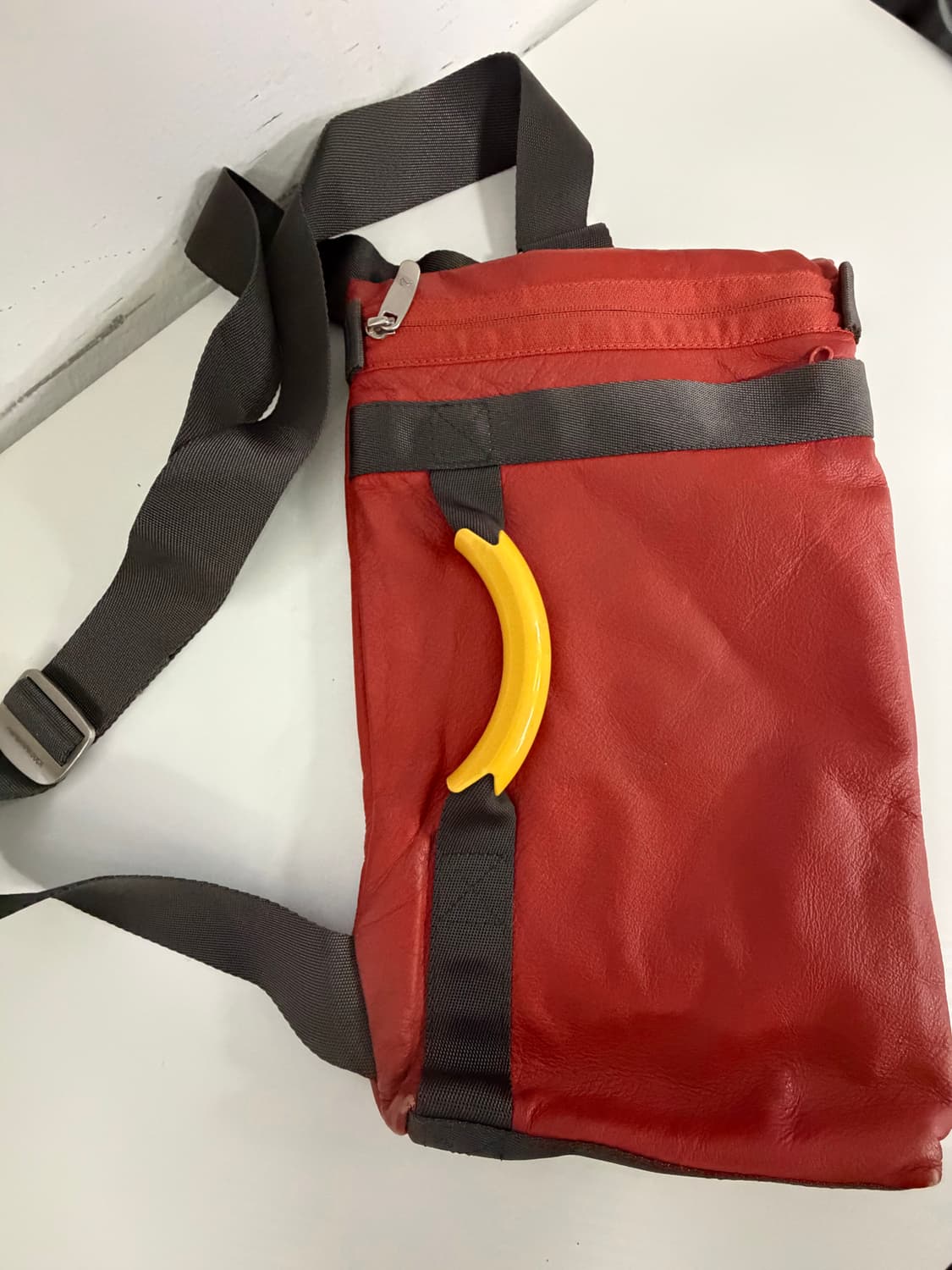 정품) 만다리나덕 크로스백 상품이미지1