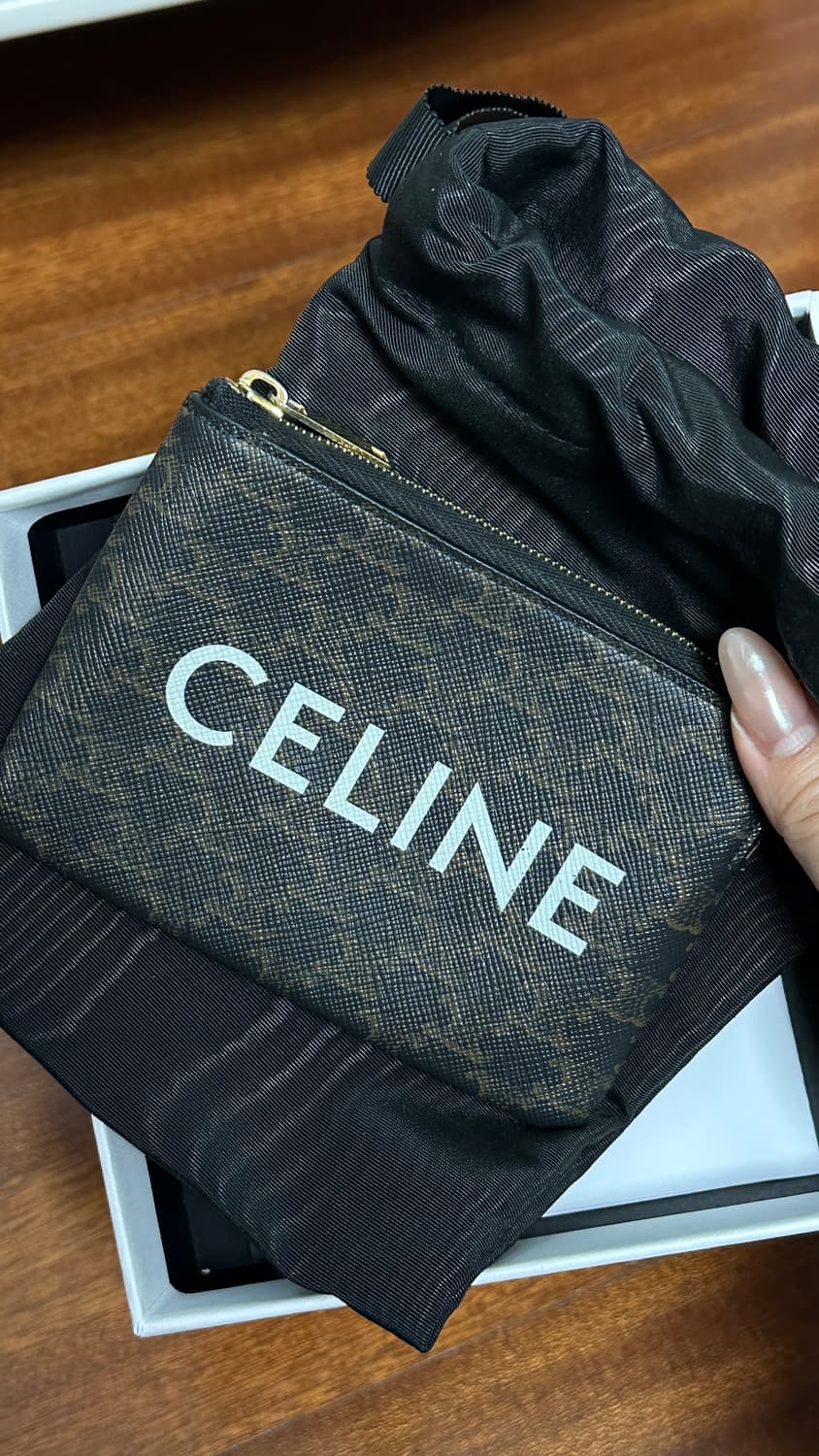 셀린느 지갑 상품이미지1