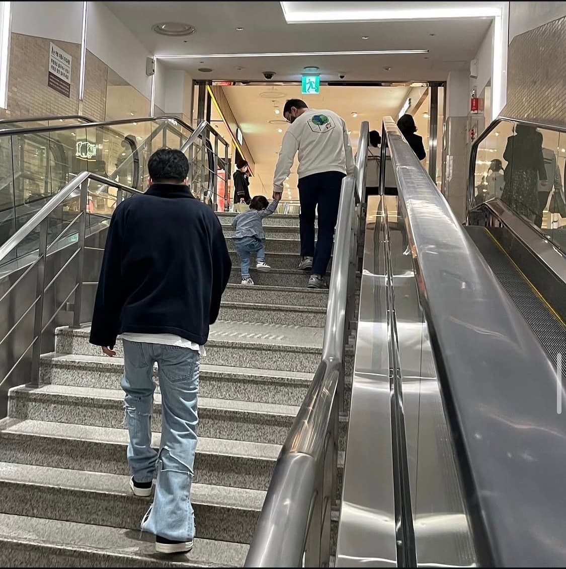 라프시몬스 디스트로이드 데님 진 상품이미지7