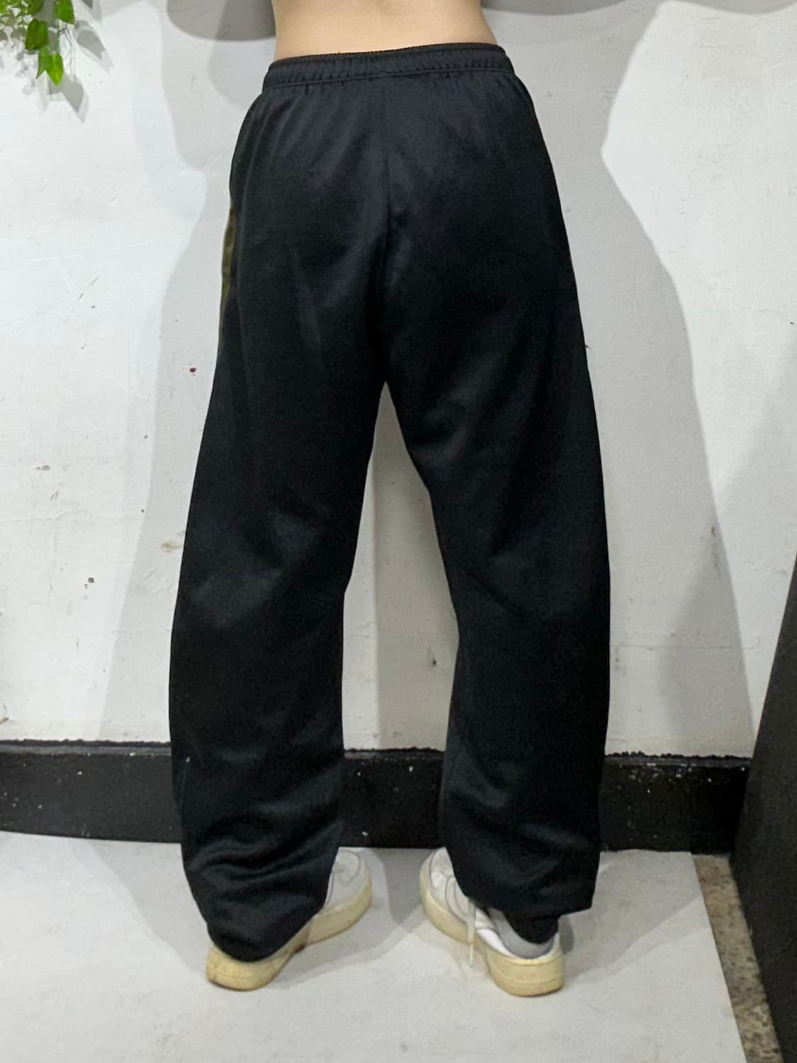 나이키 블랙 카키 사이드 라인 와이드 추리닝 바지 트레이닝 팬츠 L 상품이미지3