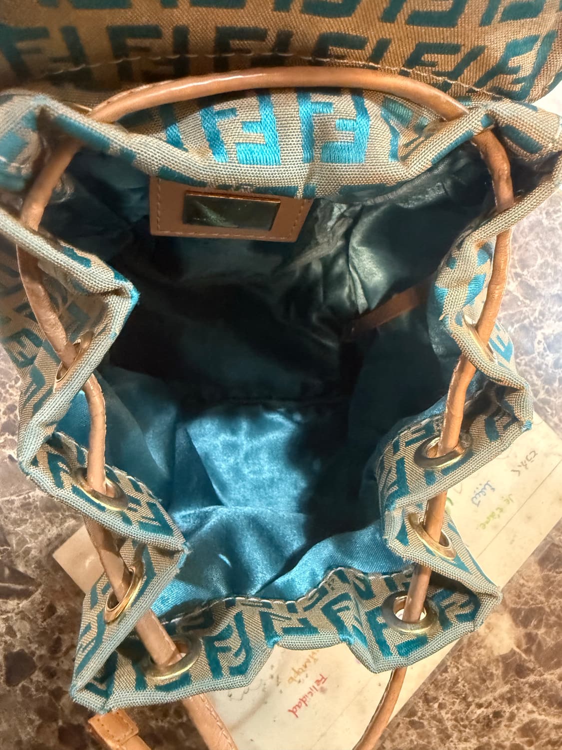 정품 펜디 주카 미니 백팩 팝니다 상품이미지6