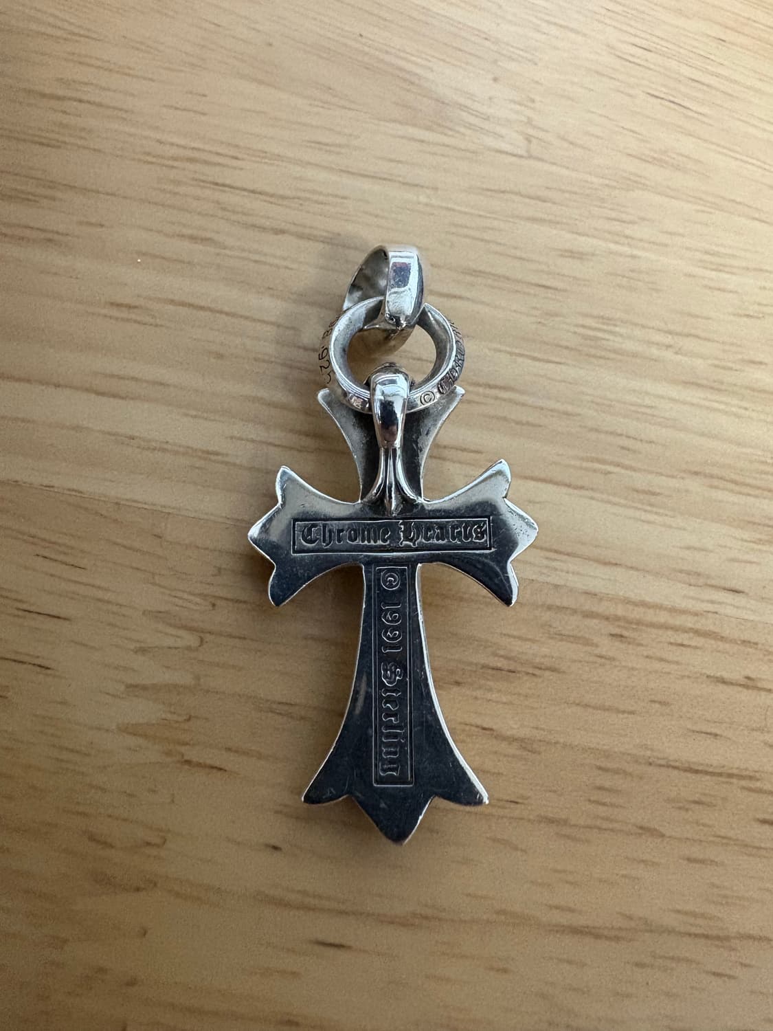 크롬하츠 스몰크로스 위드 베일 상품이미지3