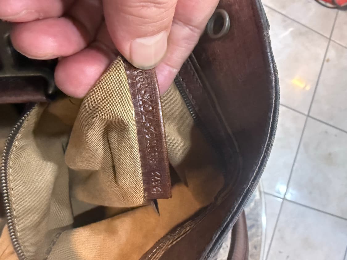 정품 펜디 주카 쇼퍼백 팝니다 상품이미지10