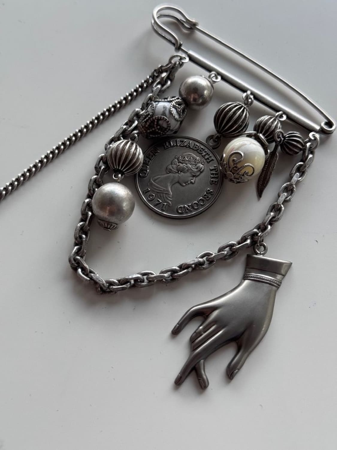 MULTI-MOTIF BROOCH  멀티 모티프 브로치 상품이미지5