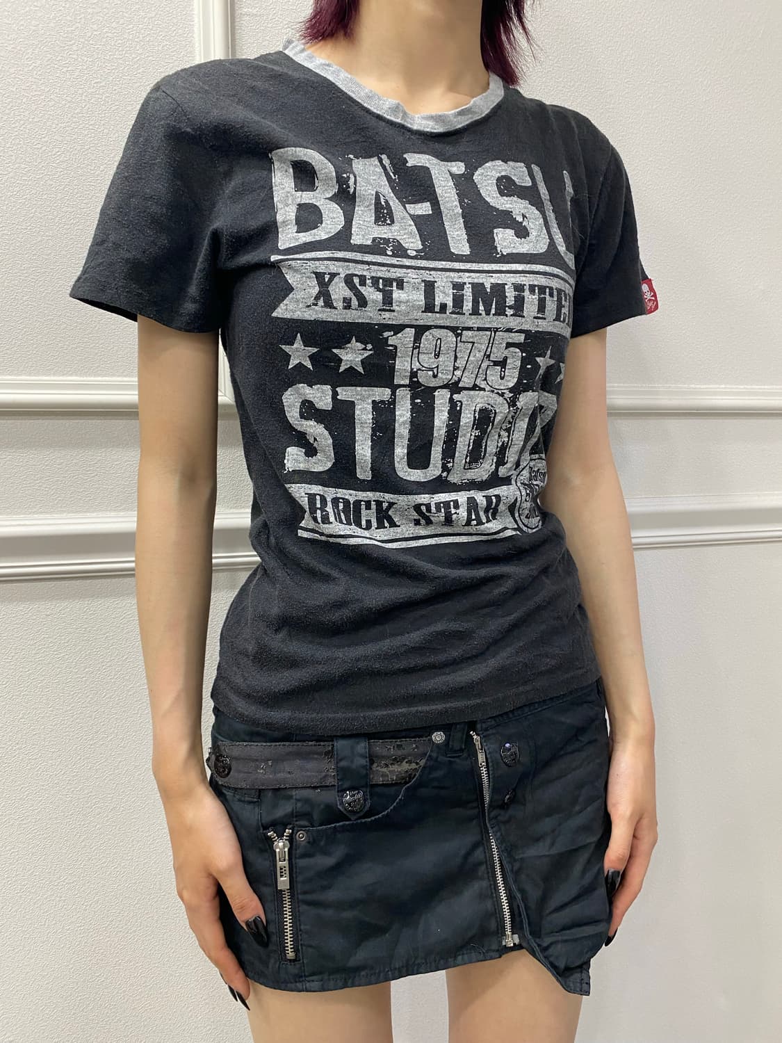 [BA-TSU] Y2K Lettering Slim fit Top 상품이미지2