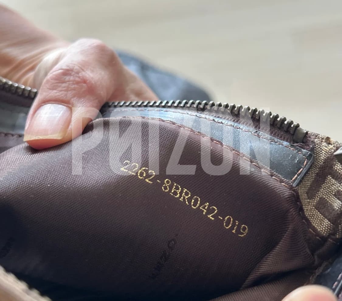 FENDI 모노그램 포쉐트 숄더백 빈티지  상품이미지8