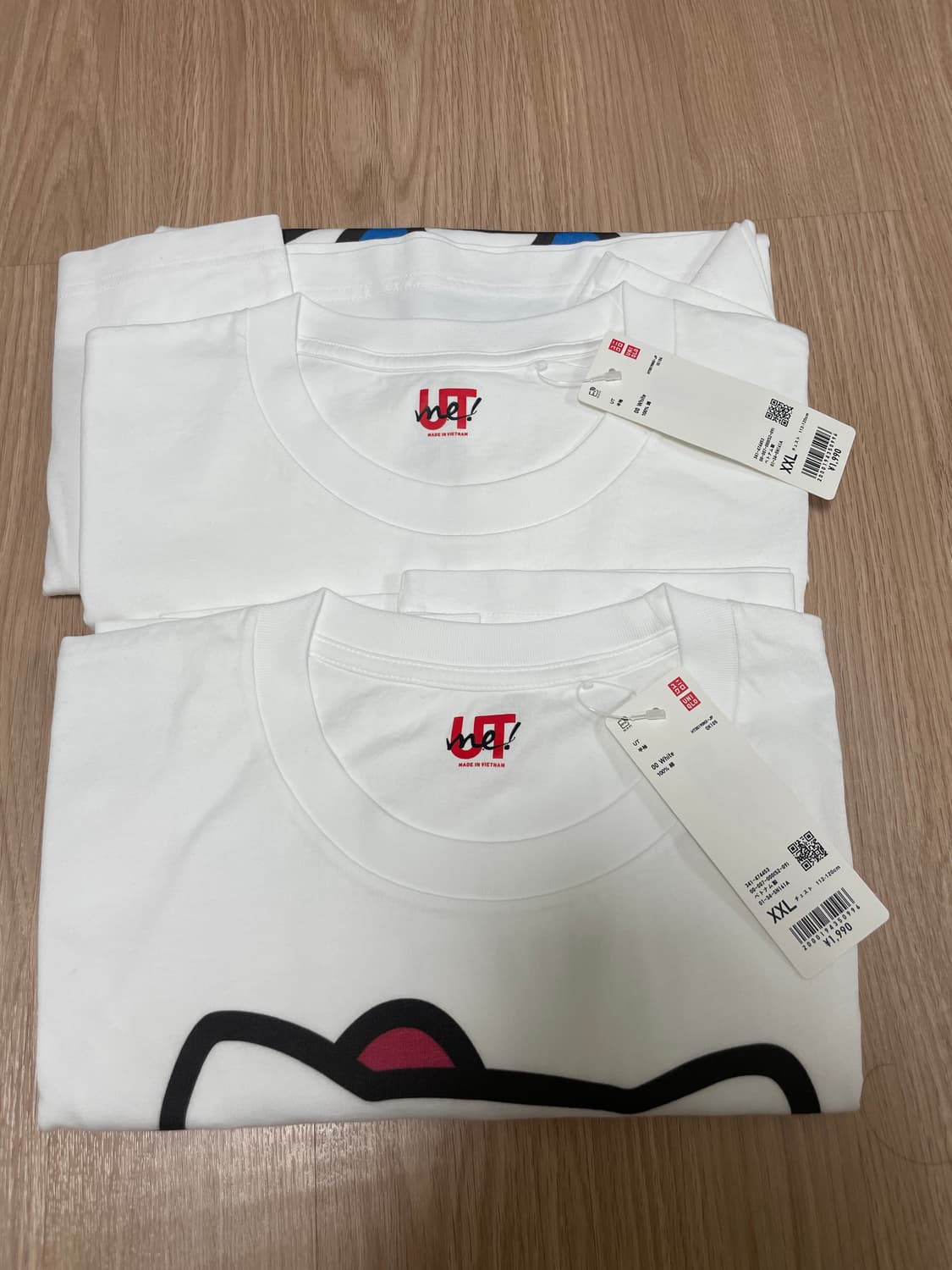 유니클로 커스텀 헬로키티 xl 두장 일괄 상품이미지2