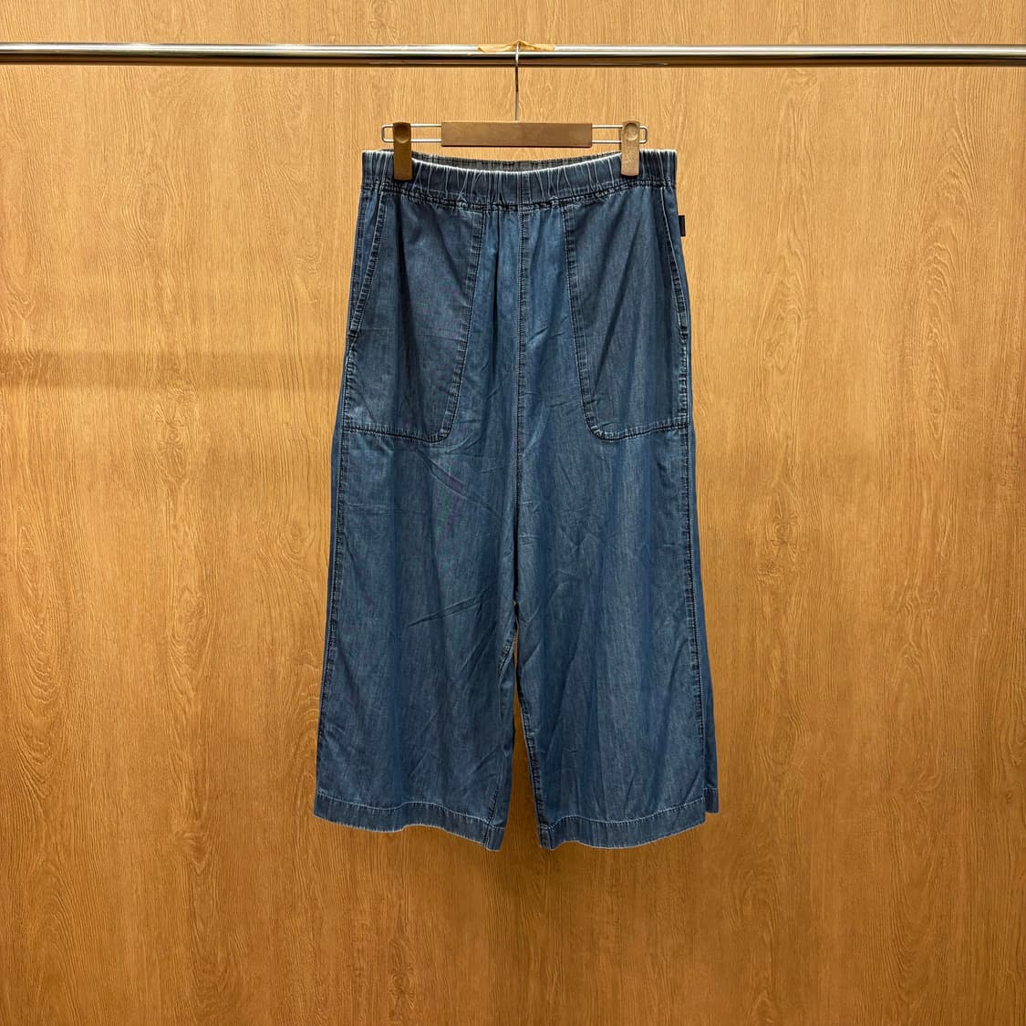 이세이미야케 플랜테이션 코튼 와이드 팬츠 허리 밴딩 탭 라벨 디테일 진청 상품이미지2