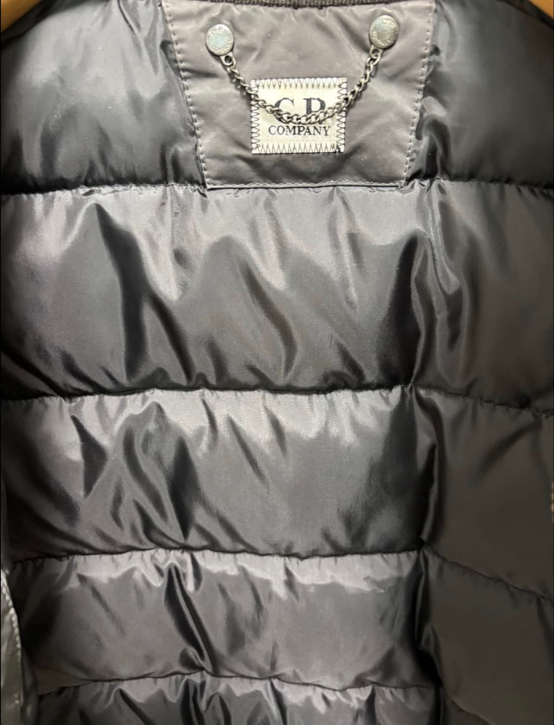 CP 컴퍼니 봄버 패딩 자켓 (착샷있음) 상품이미지4
