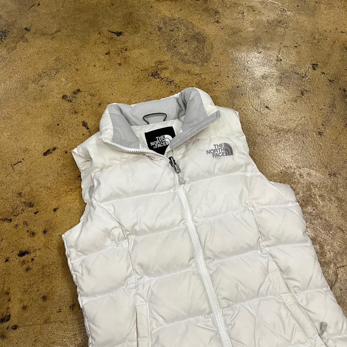 노스페이스 화이트 패딩 조끼 80 상품이미지1