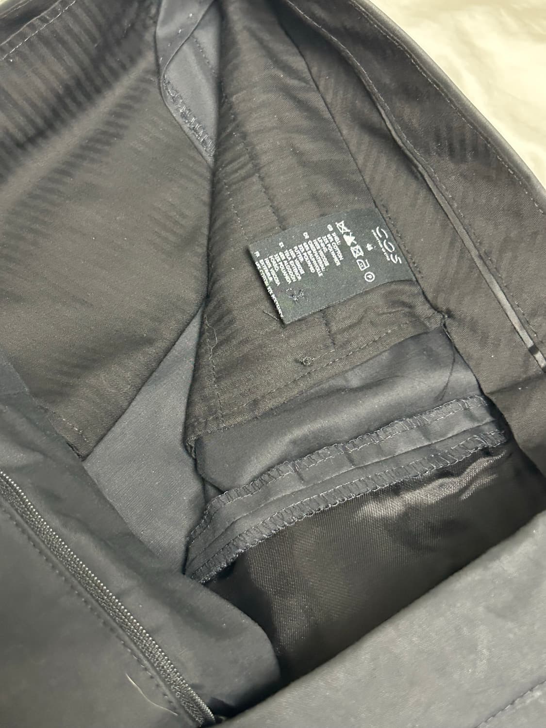 COS 남성 블랙 수트 셋업 (50/48) 상품이미지9