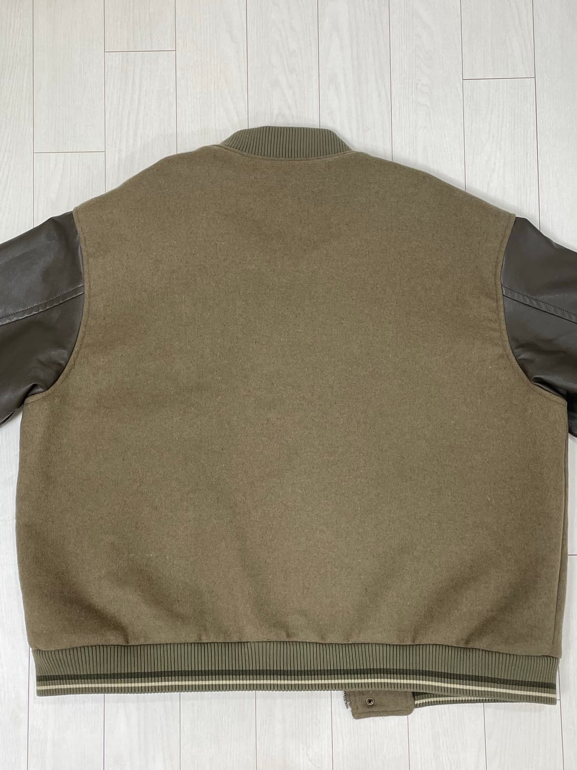 {단종제품} 아조바이아조 오버사이즈 바시티 스타디움 자켓 상품이미지7