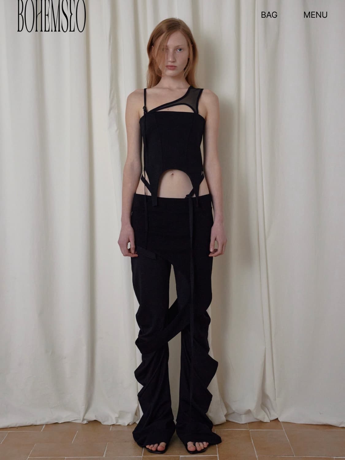Bohemseo CORSET MESH SLEEVELESS, BLACK 상품이미지1