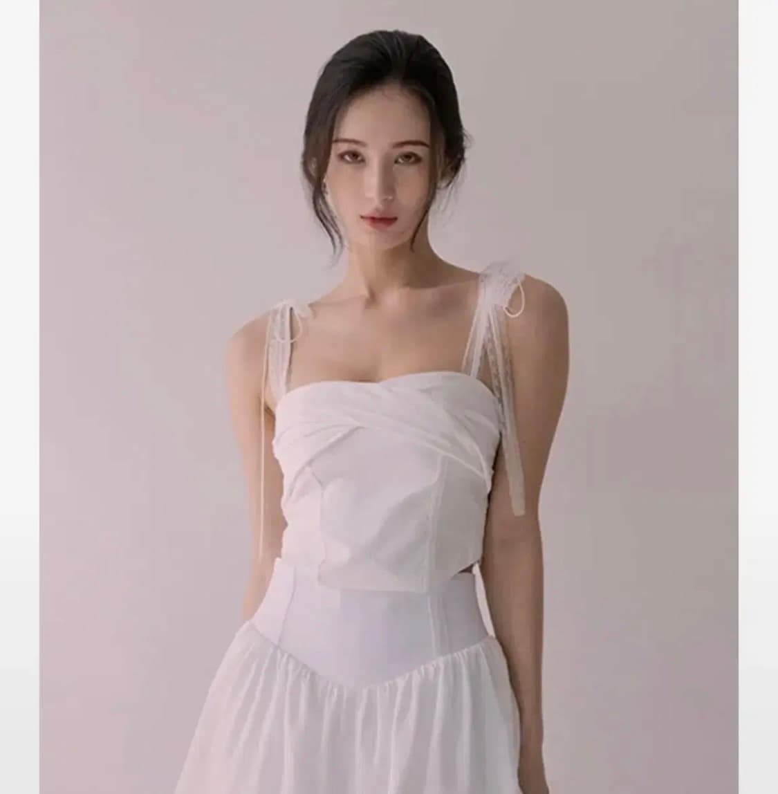 (새상품)낫유어로즈 안젤라 탑 판매합니다 상품이미지1