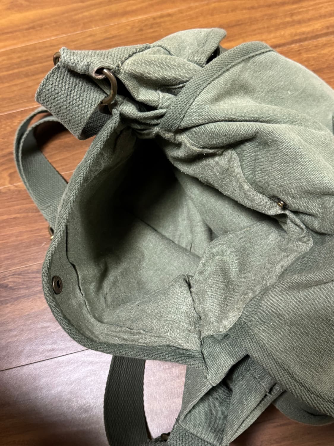 Ofr paris 메신저백 카키 상품이미지8