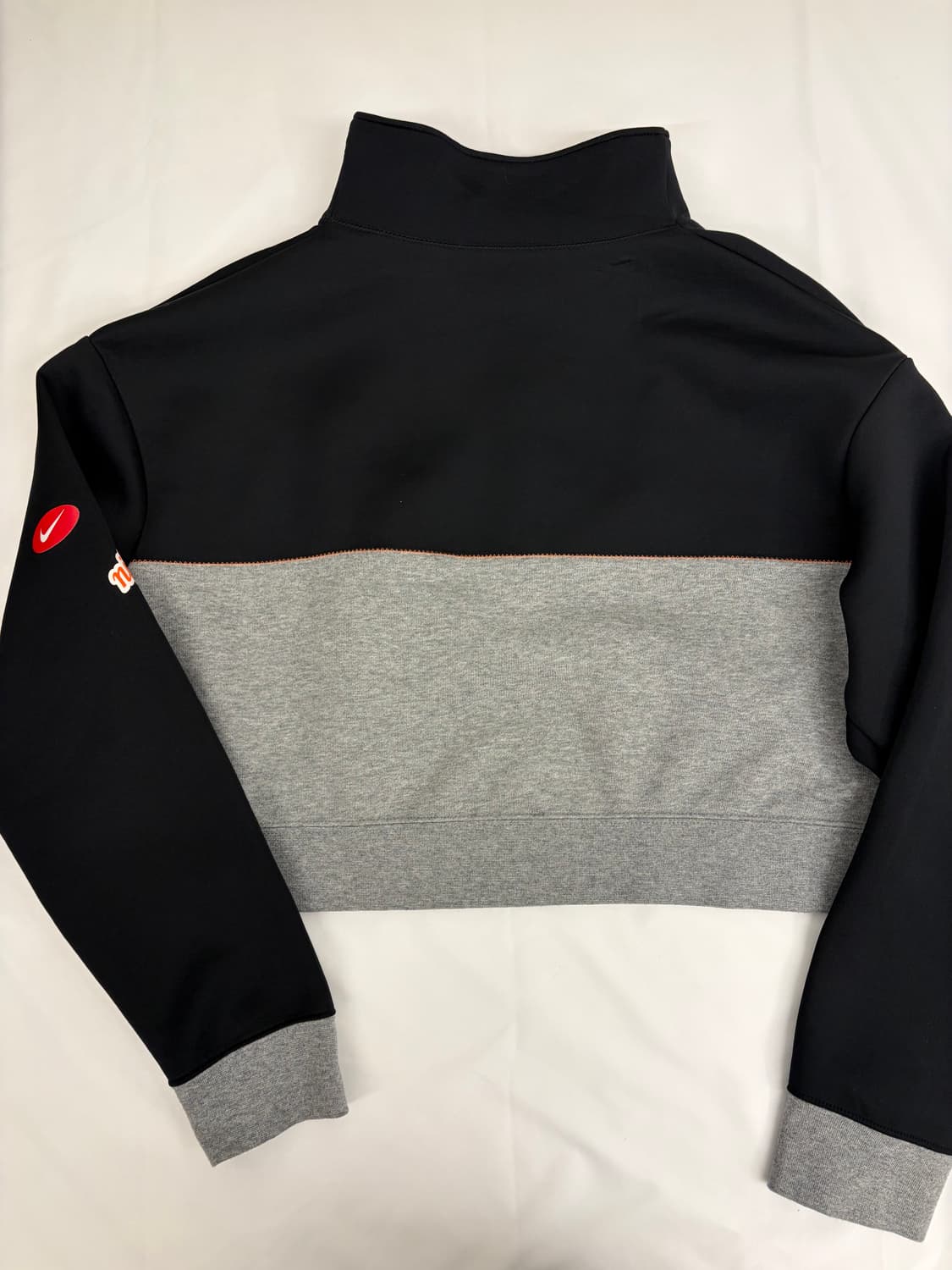 [S] 나이키 블랙/그레이 크롭 드라이핏 퓨추라 플리스 상품이미지3