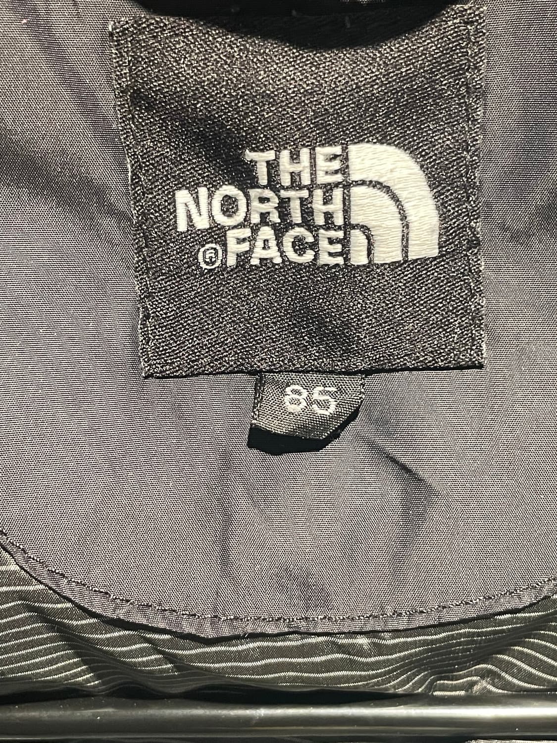 노스페이스 블랙 패딩 상품이미지6