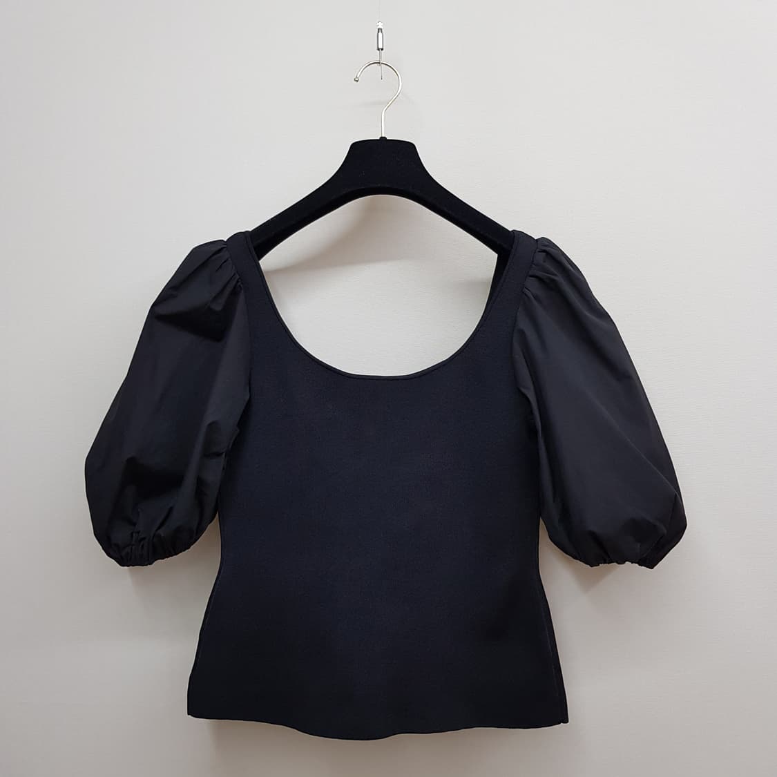 띠어리 Theory 스쿱넥 퍼프 슬리브 니트 탑 M사이즈 상품이미지5