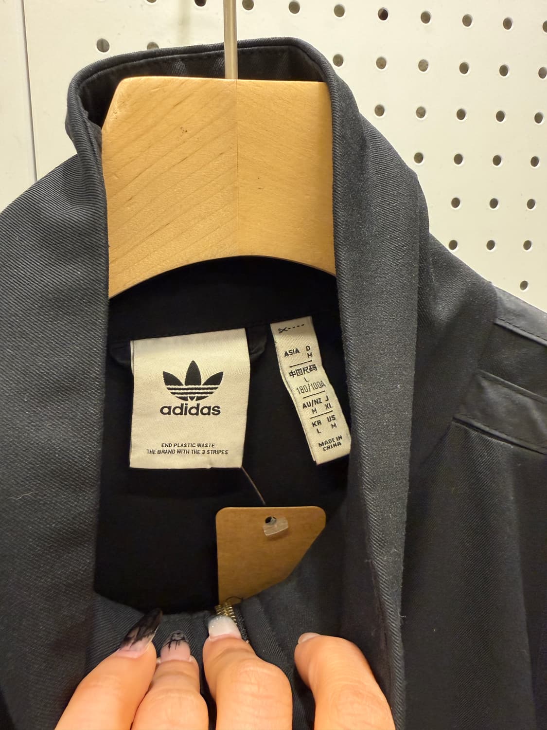 아디다스 오리지널 블랙 트랙 자켓 U1033 상품이미지5