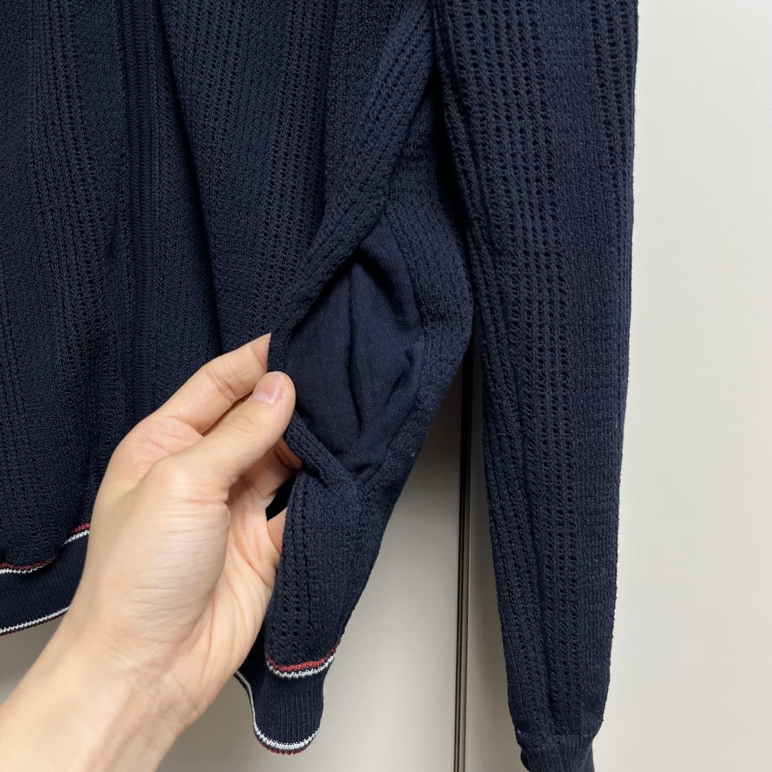 로베르토콜리나 펀칭디테일 v넥 니트집업 상품이미지6