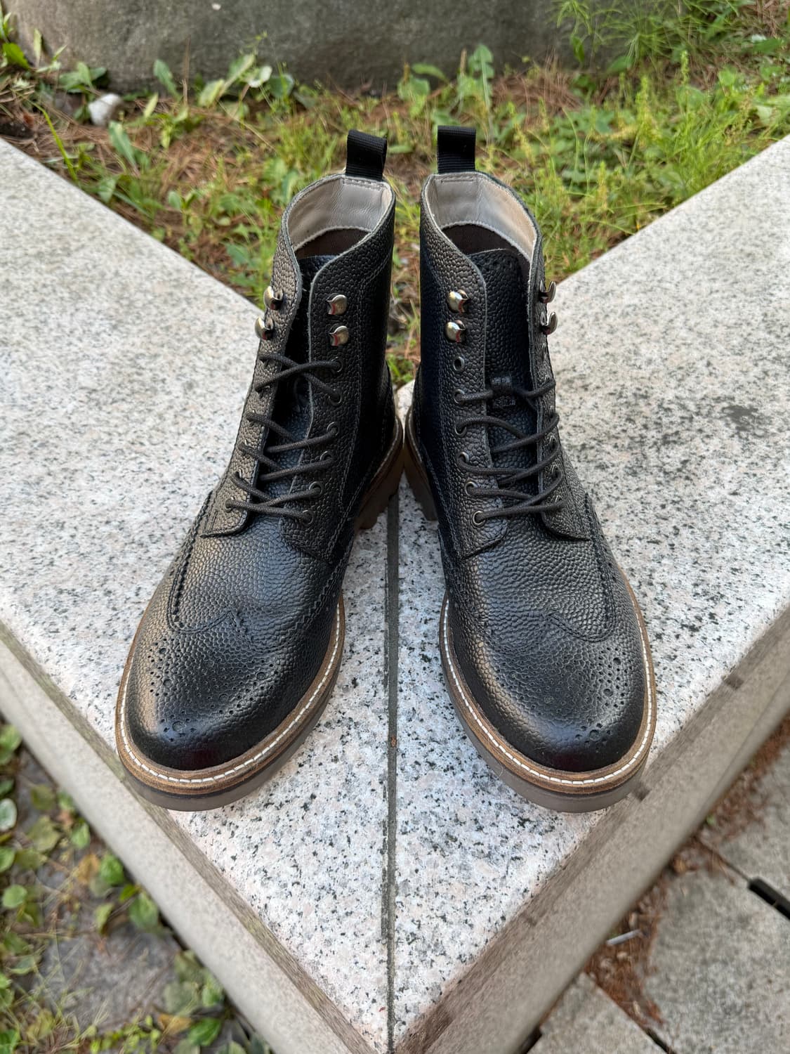 Clarks 클락스 몽마트 윙팁 레더 부츠 상품이미지1