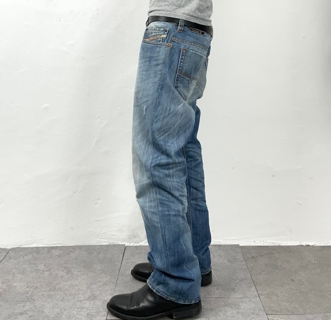 Diesel Safado Regular Slim-Straight Deni 상품이미지3