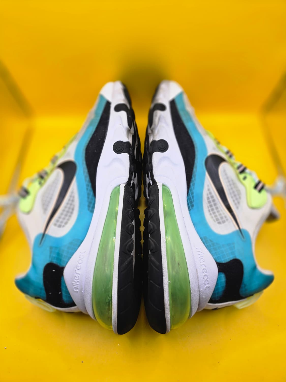 나이키 에어맥스 270 리액트 흰파 형광운동화285 상품이미지6