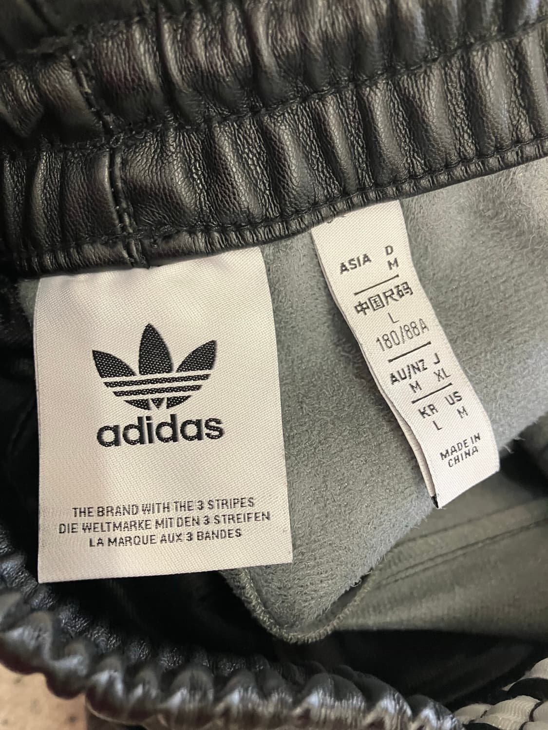 아디다스 포우 레더 아디컬러 3S 파이어버드 트랙 팬츠 블랙 상품이미지3