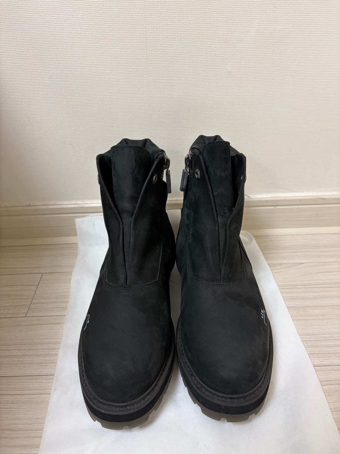 [265] 팀버랜드 x 어콜드월 6인치 사이드집 부츠 제트 블랙 상품이미지6