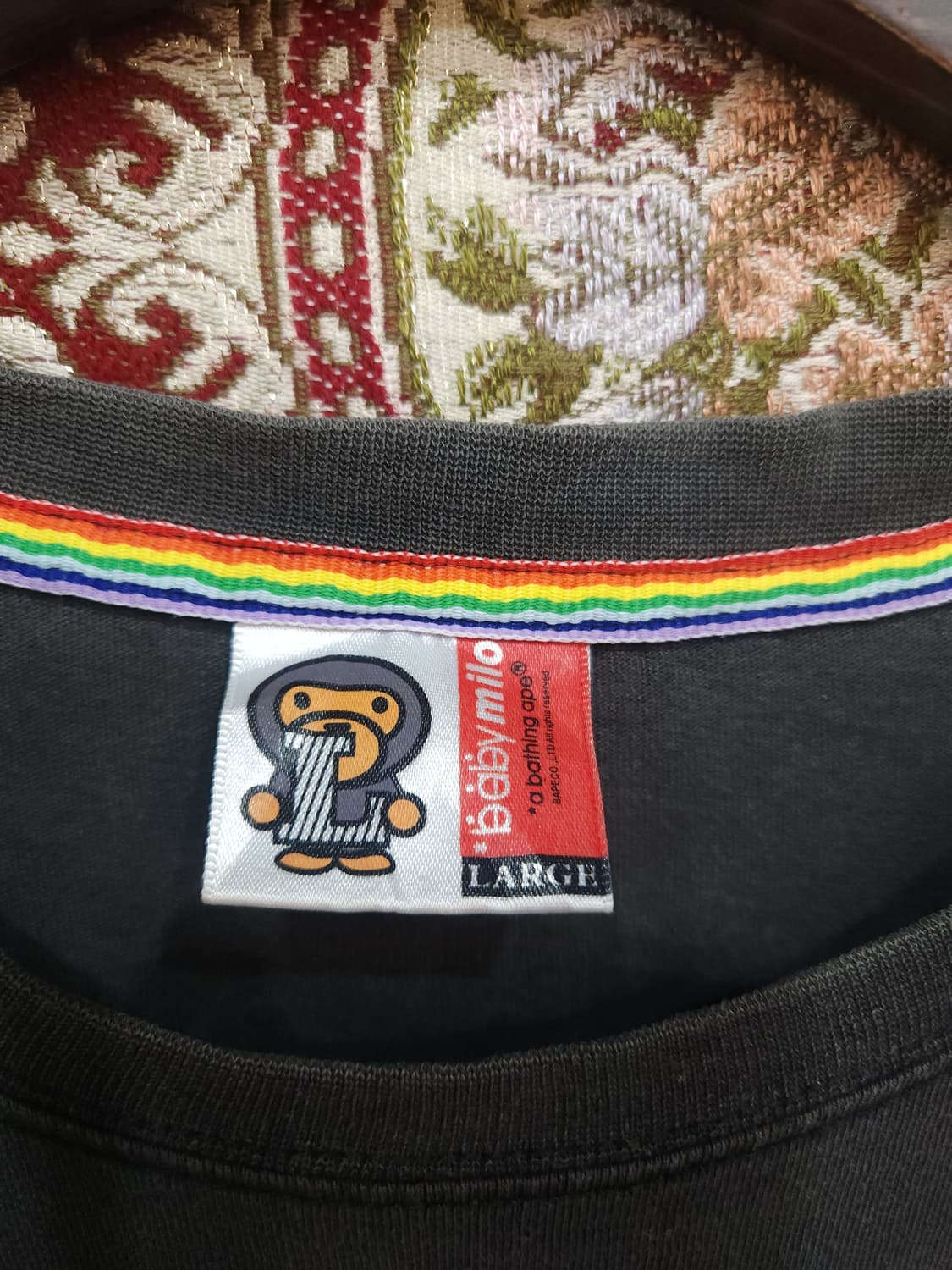 베이프 베이비마일로 반팔티
​
 상품이미지3