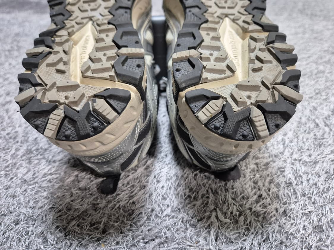 뉴발란스 410V5 2E 실버 260 상품이미지9