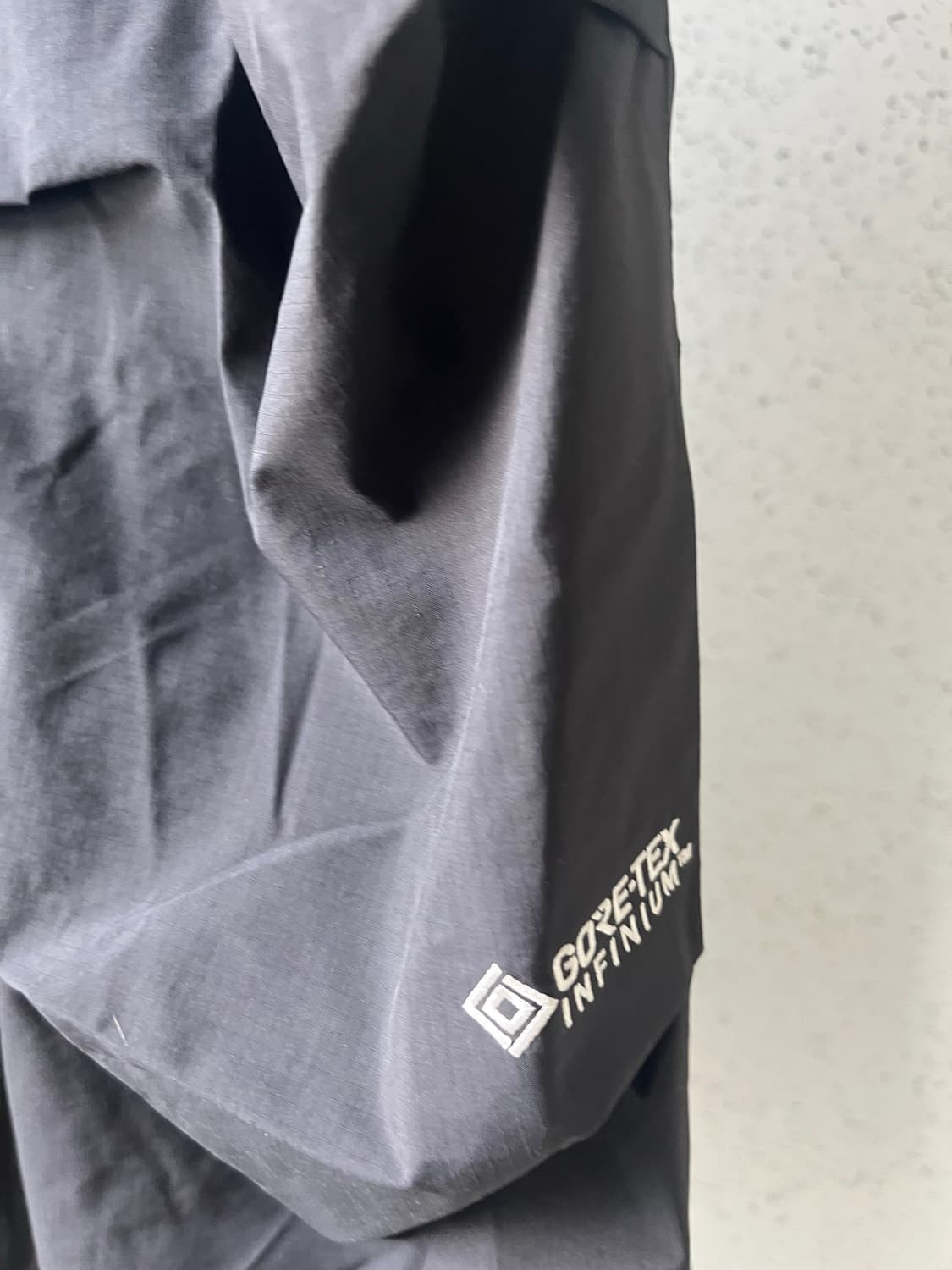 아이더 x 디미토 콜라보 버텍스 고어텍스 팬츠 상품이미지4