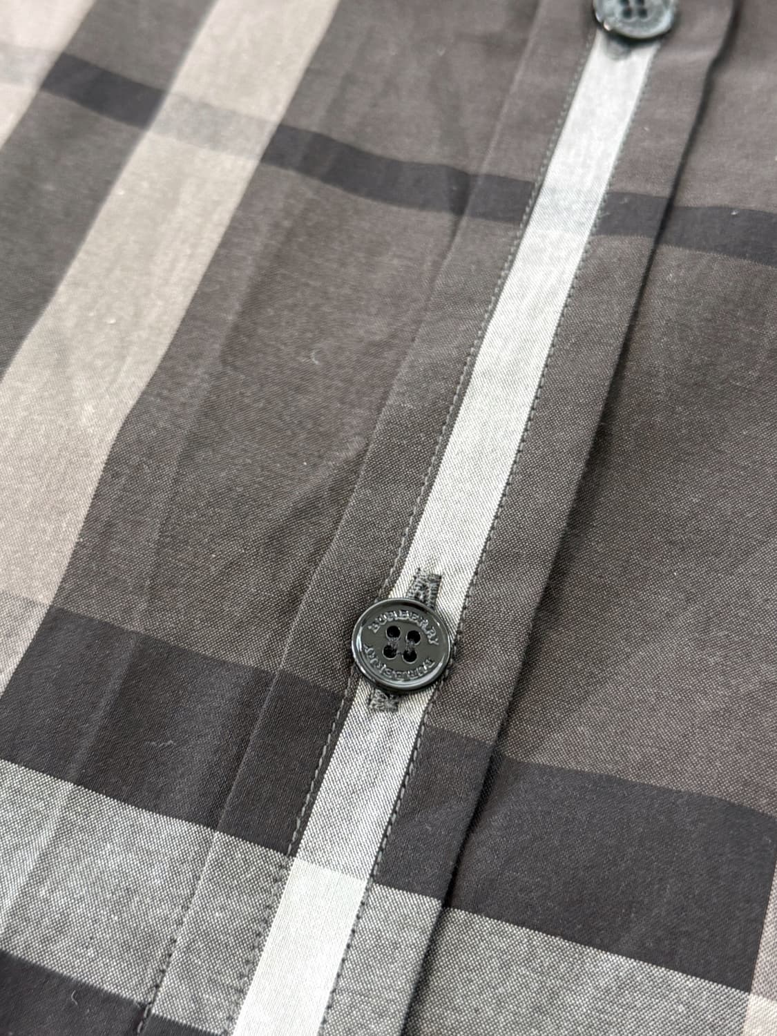 버버리 신형 노바체크 패턴 셔츠 상품이미지3