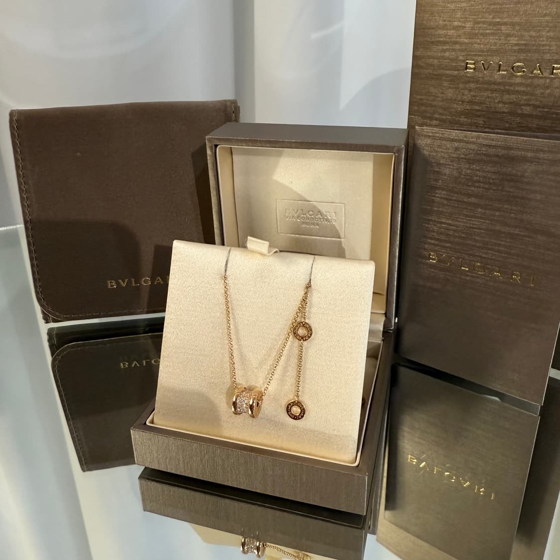 불가리 다이아 비제로원 18K 골드 목걸이 상품이미지4