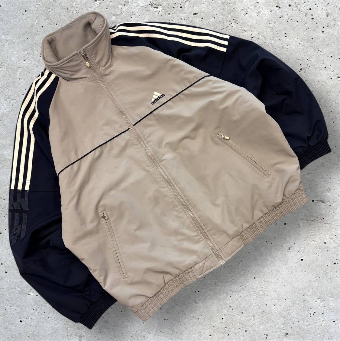 [110] 아디다스 올드스쿨 투톤 바람막이 누빔 자켓 그레이 C198 상품이미지1