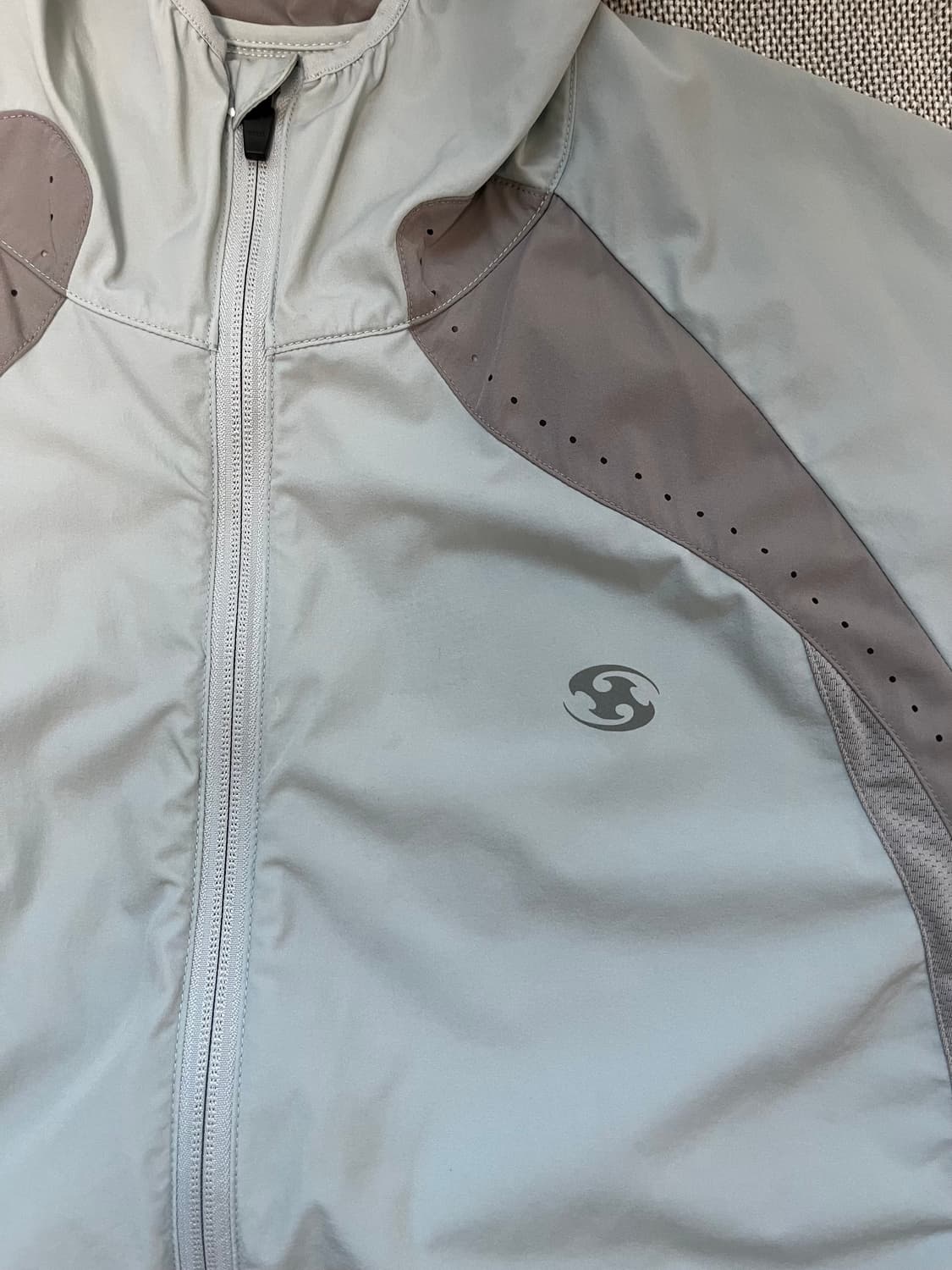 23SS 산산기어 바람막이  러닝 자켓 - 1size 상품이미지5