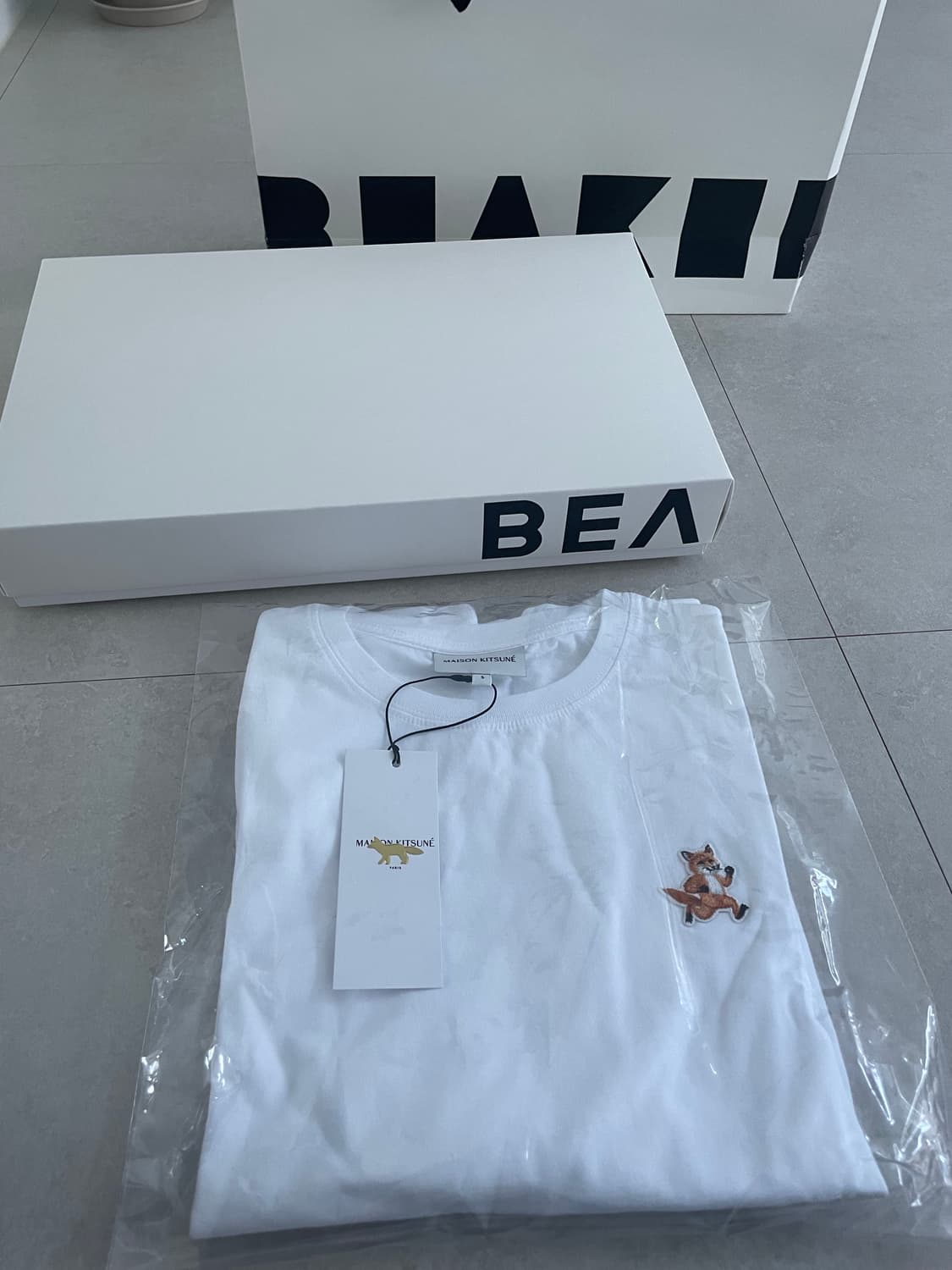 메종키츠네 반팔티 상품이미지1