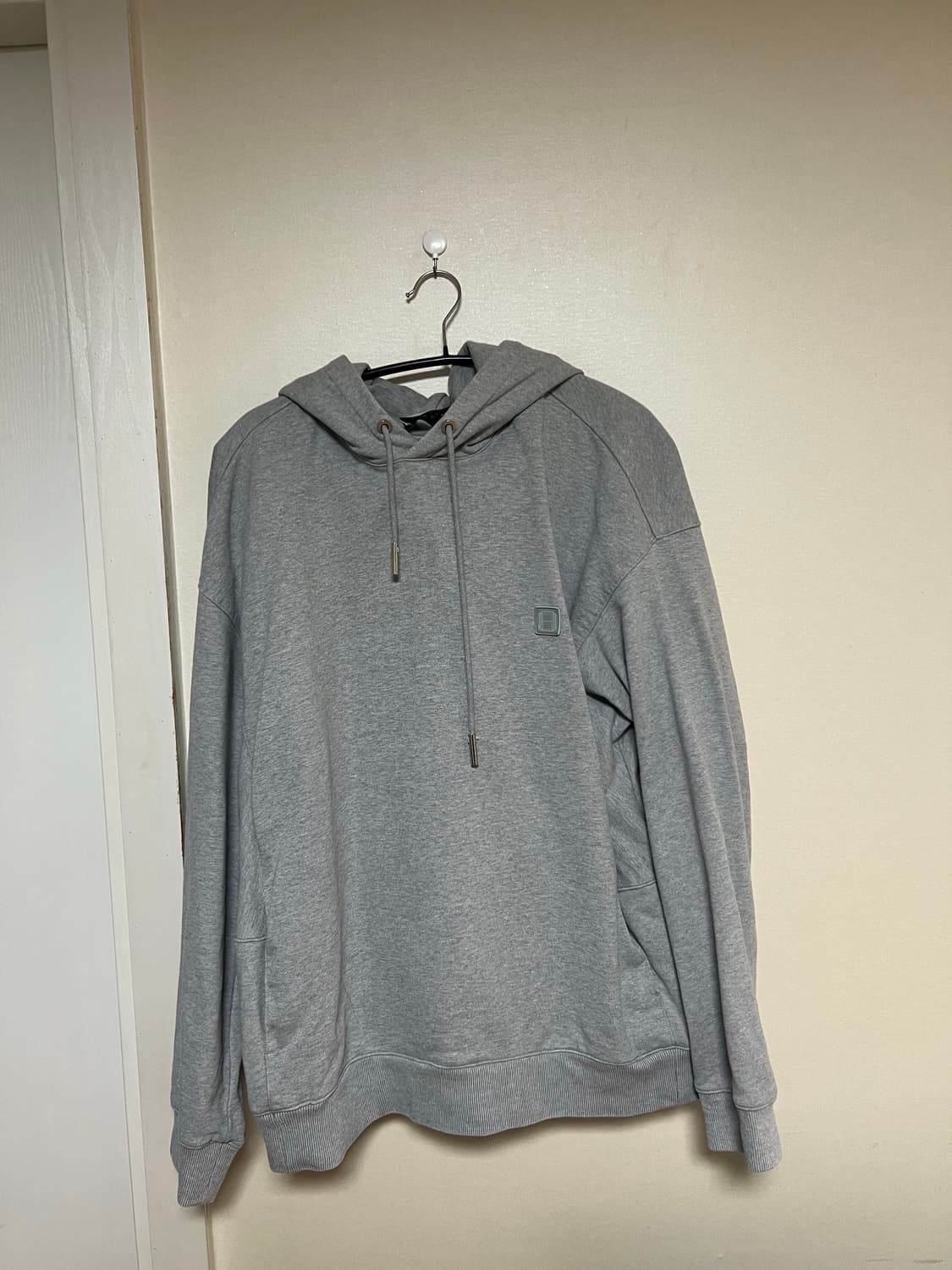 솔리드옴므 백로고 후드 상품이미지1