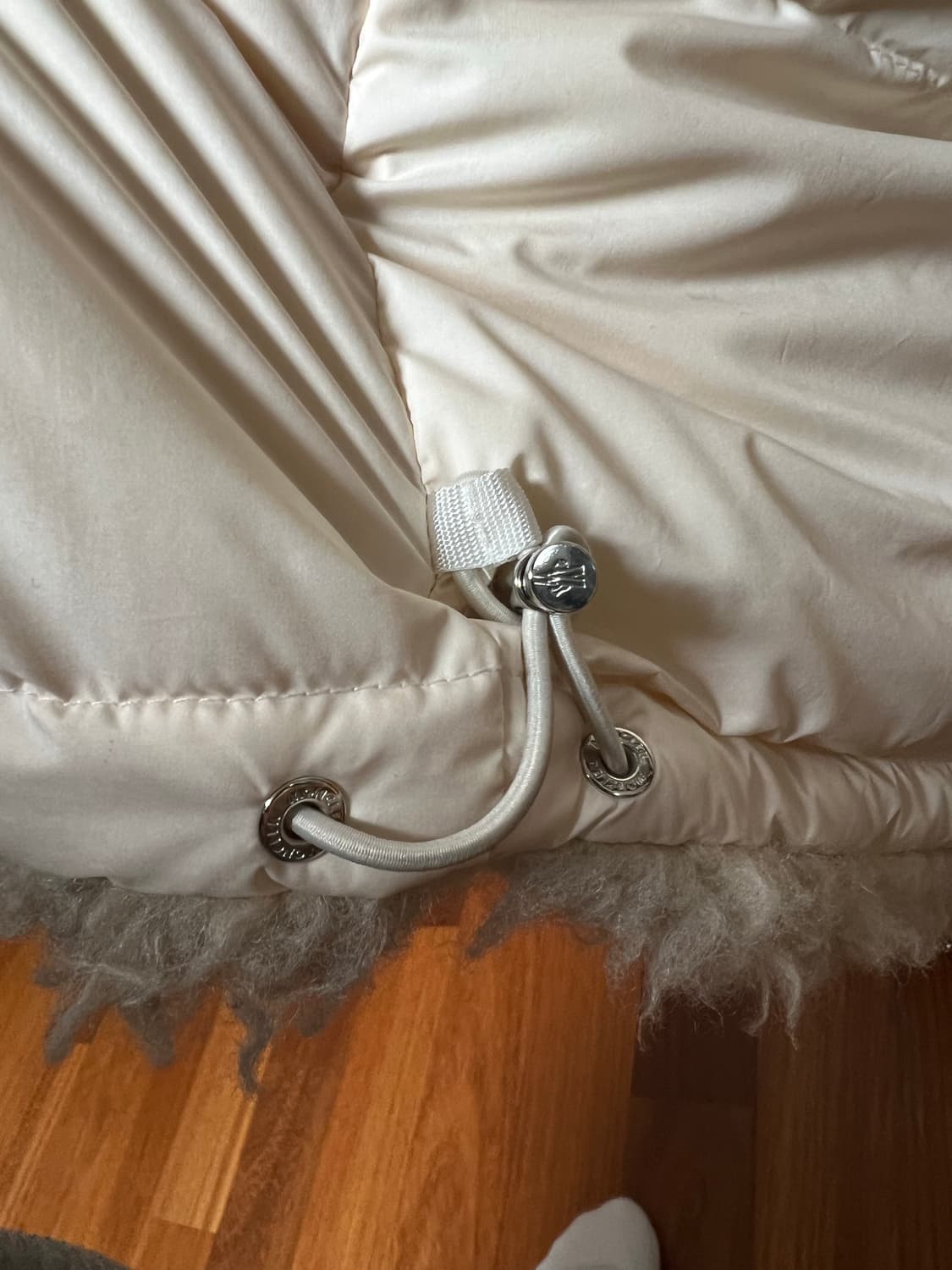 몽클레어 리버시블 1952 양털 패딩 (🔥톰포드 아우터 교환 적극 환영 상품이미지8