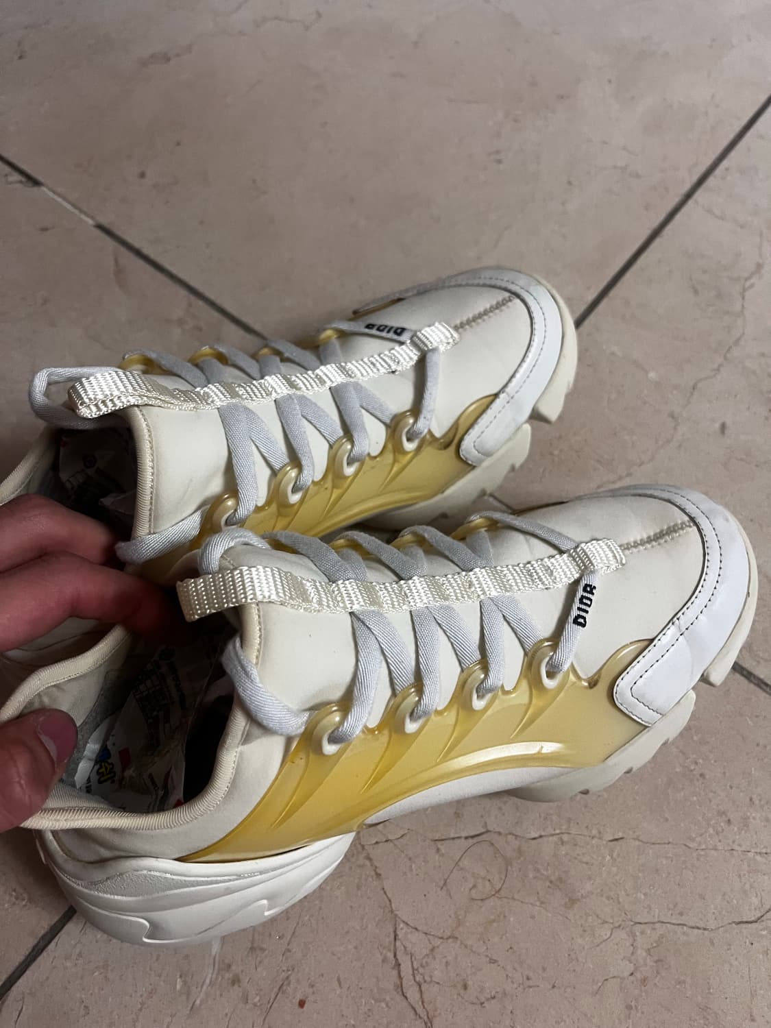 디올 디커넥트 스니커즈 37사이즈(235) 상품이미지2