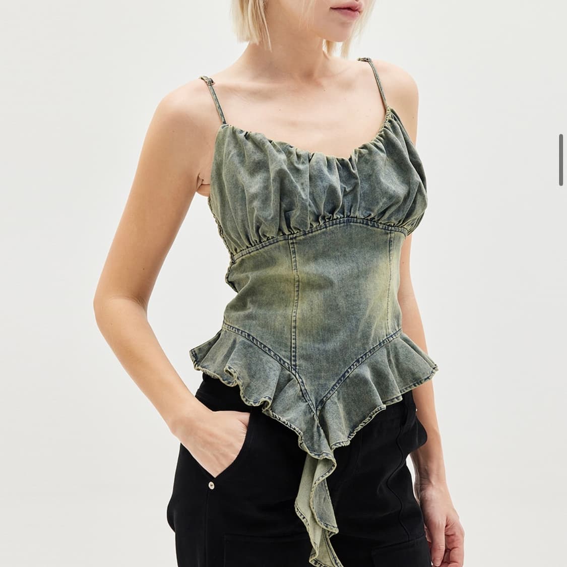 탑걸 데님 튜브탑 DENIM RUFFLE SLEEVELESS TOP 상품이미지3