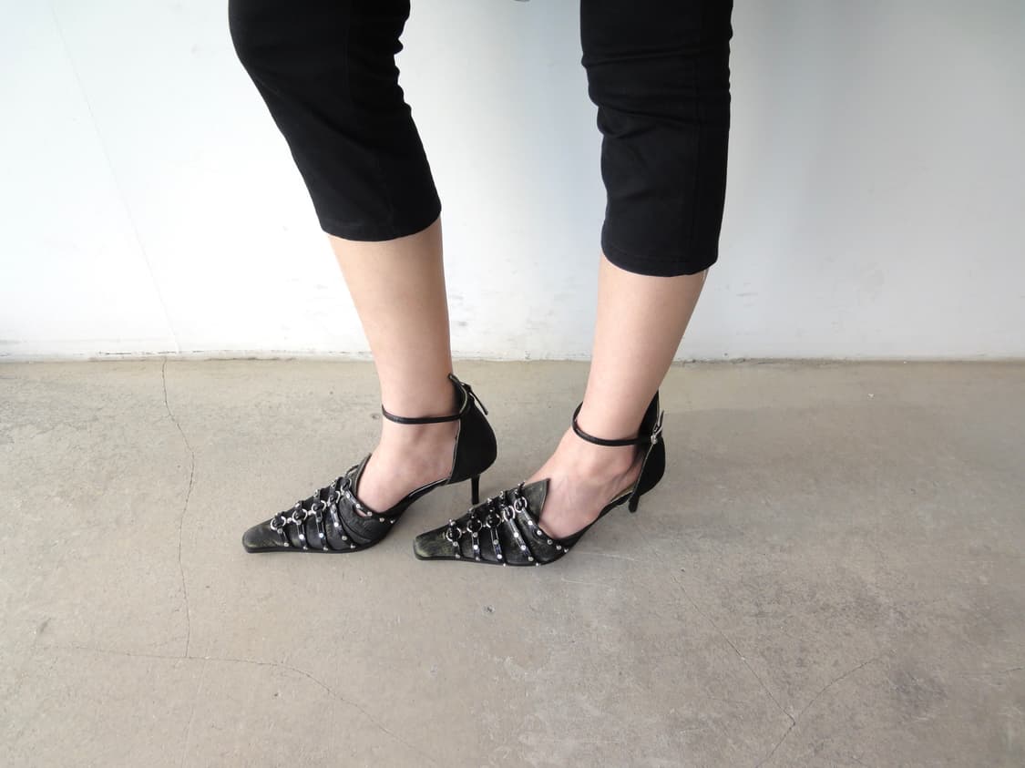 Crack point stud detail heels 상품이미지5