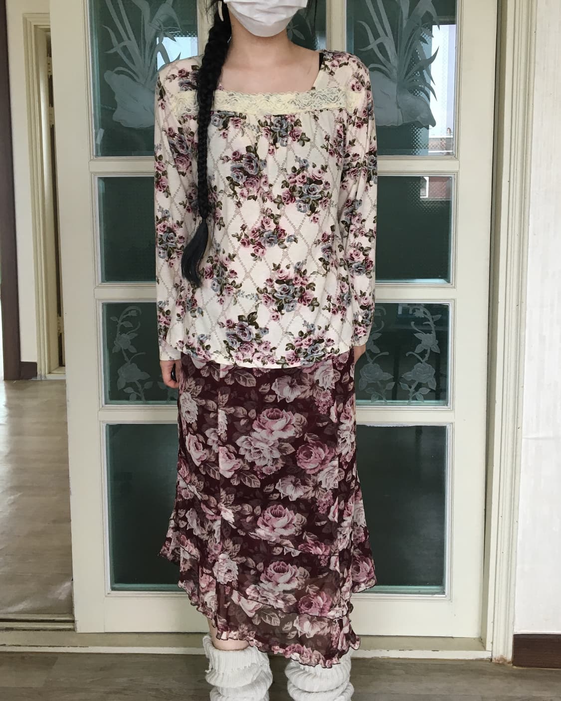 Lace trimming flower pattern sleeve 상품이미지1