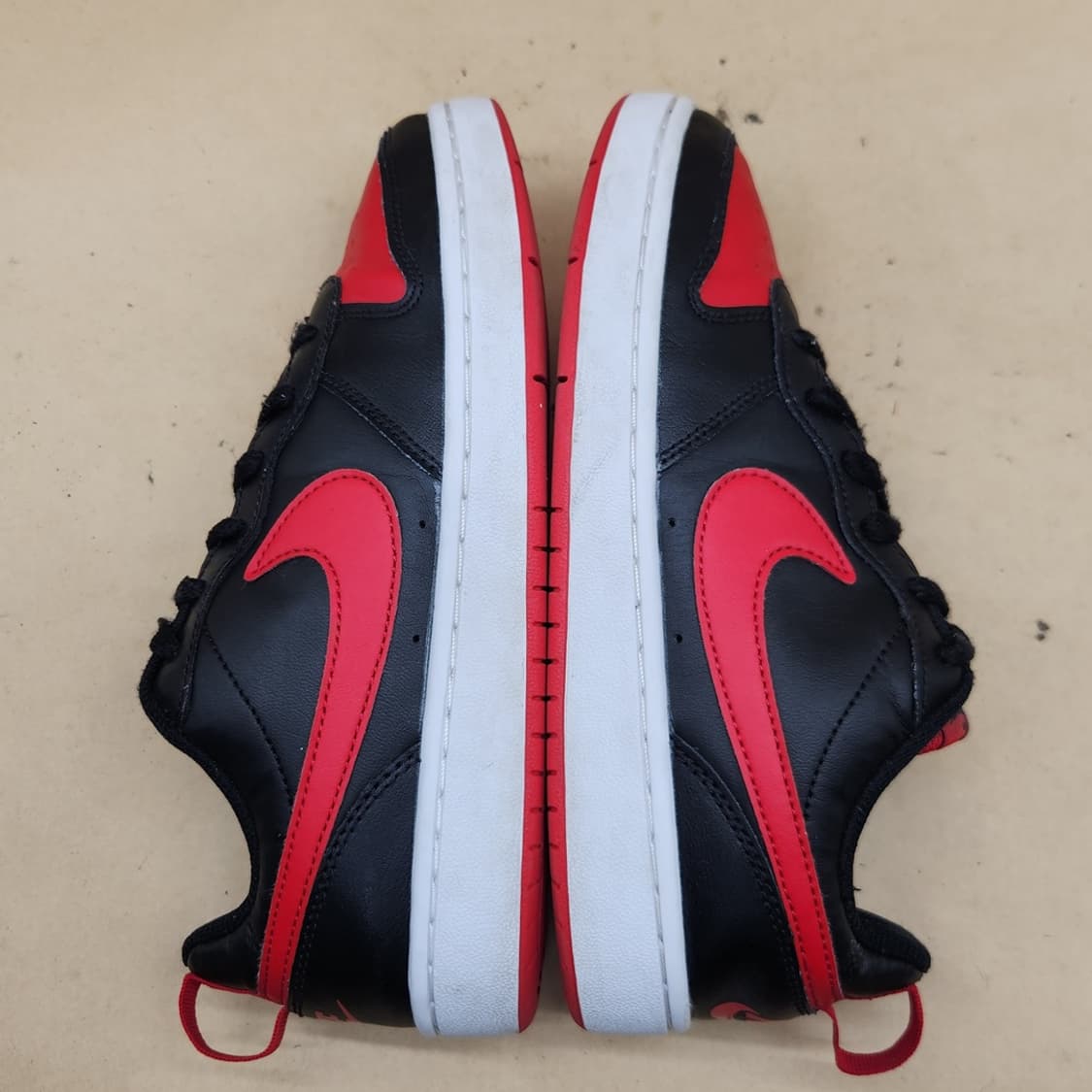 나이키 코트 버로우 블랙 레드 운동화 240 상품이미지5