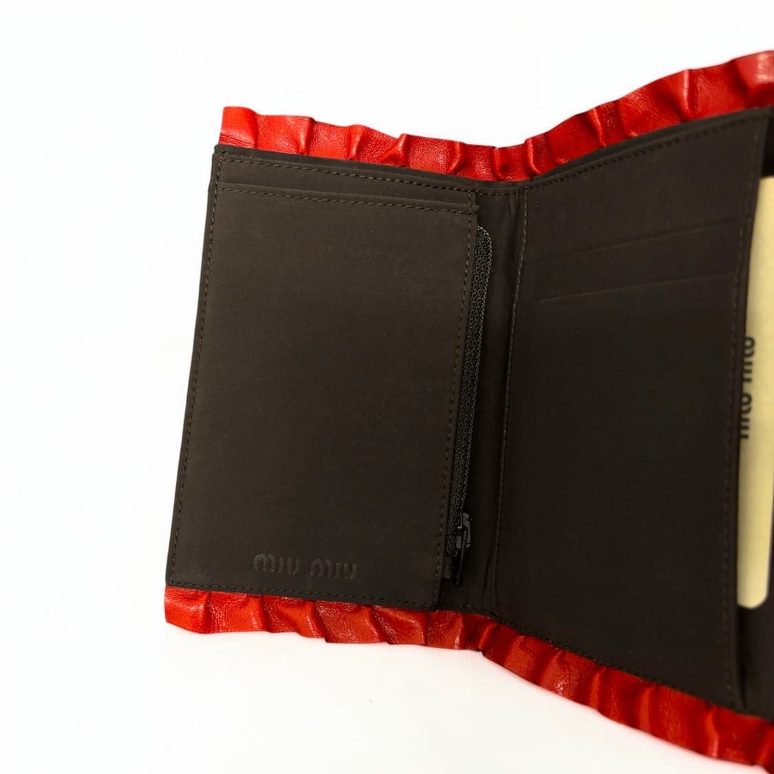 MIU MIU archive frill leather wallet 상품이미지3