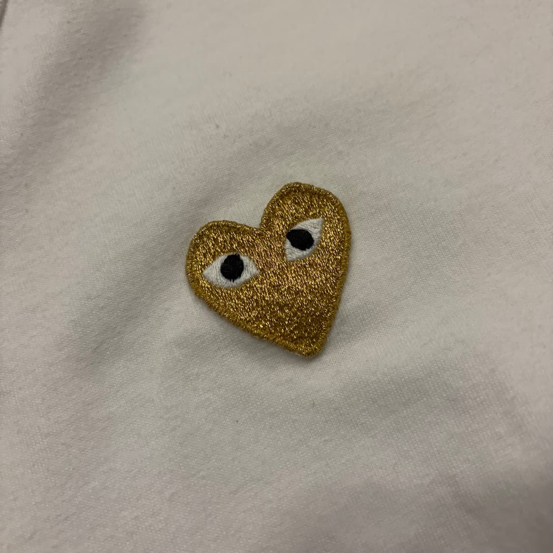 [M] 꼼데가르송 플레이 골드 하트 반팔티 B643 상품이미지7