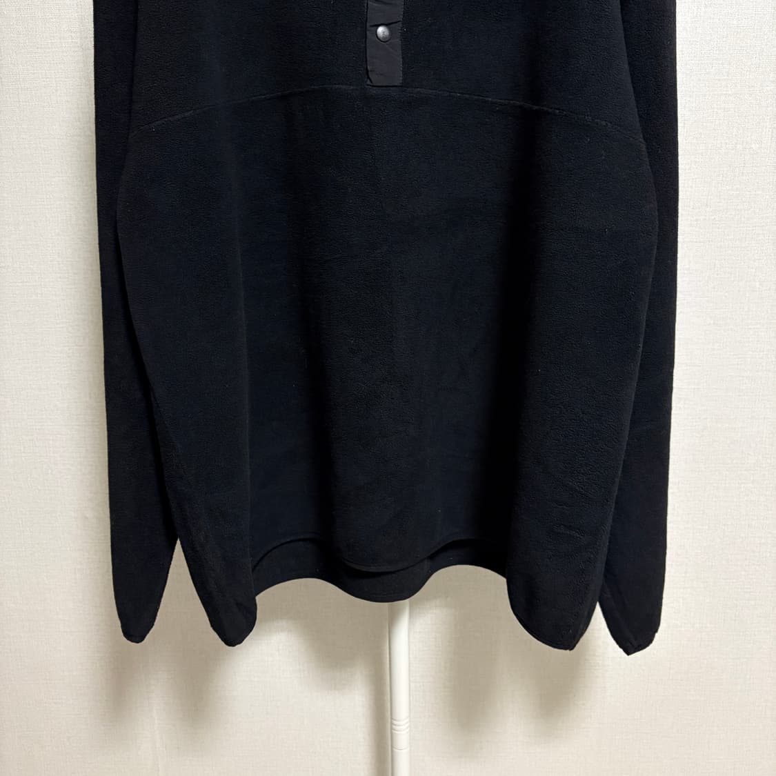 지유 반오픈 스냅 풀오버 플리스 / 블랙, XL 상품이미지3