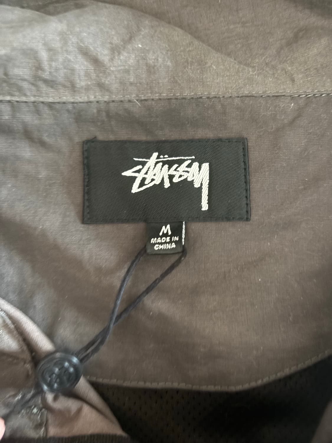 스투시 웨이브 다이 비치 쉘 자켓 블랙 상품이미지3