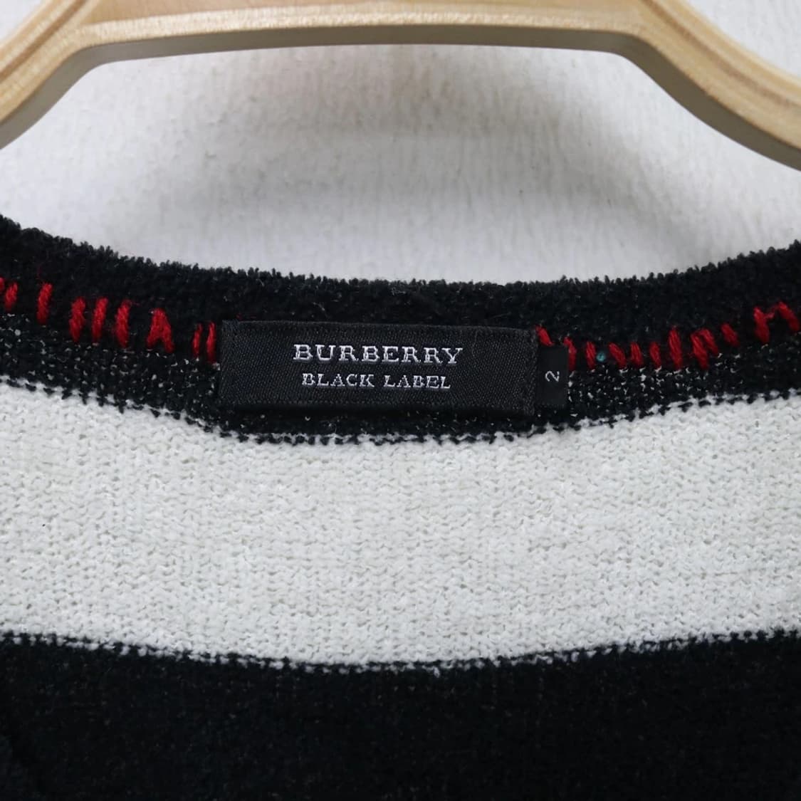 버버리 블랙라벨 스트라이프 브이넥 니트 61293 상품이미지9